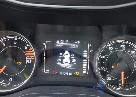 2019 Jeep Cherokee Latitude Plus 4X4 из США, поврежденный, VIN 1C4PJMLB9KD194734